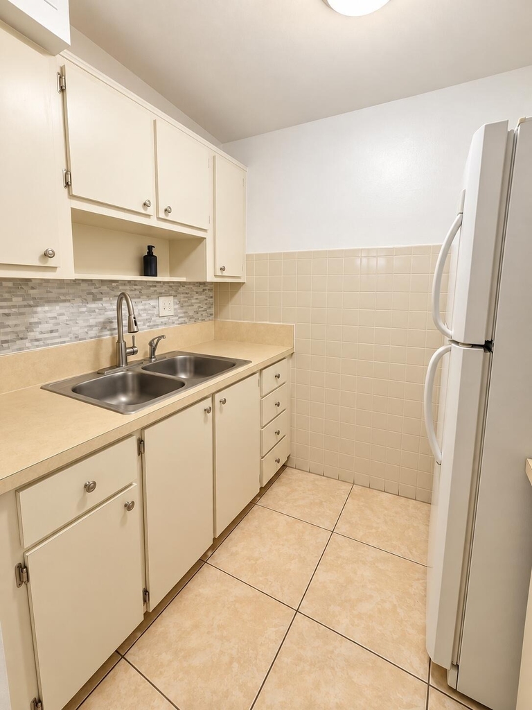 4135 Nw 88th Avenue - Photo 4