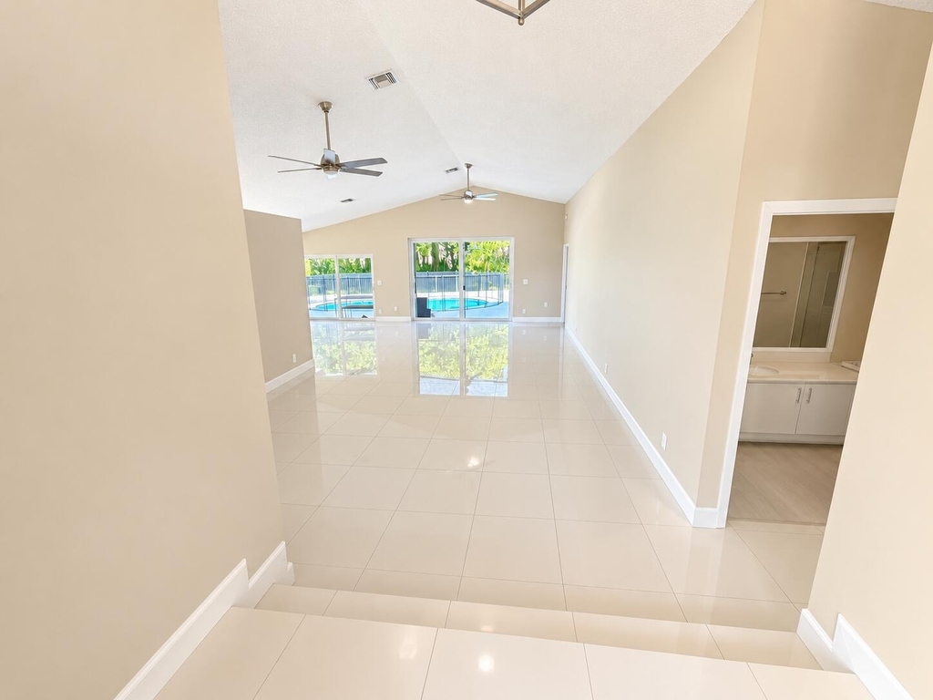 8045 Copenhagen Way - Photo 8