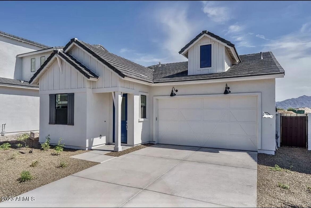 15565 S 181st Lane - Photo 1