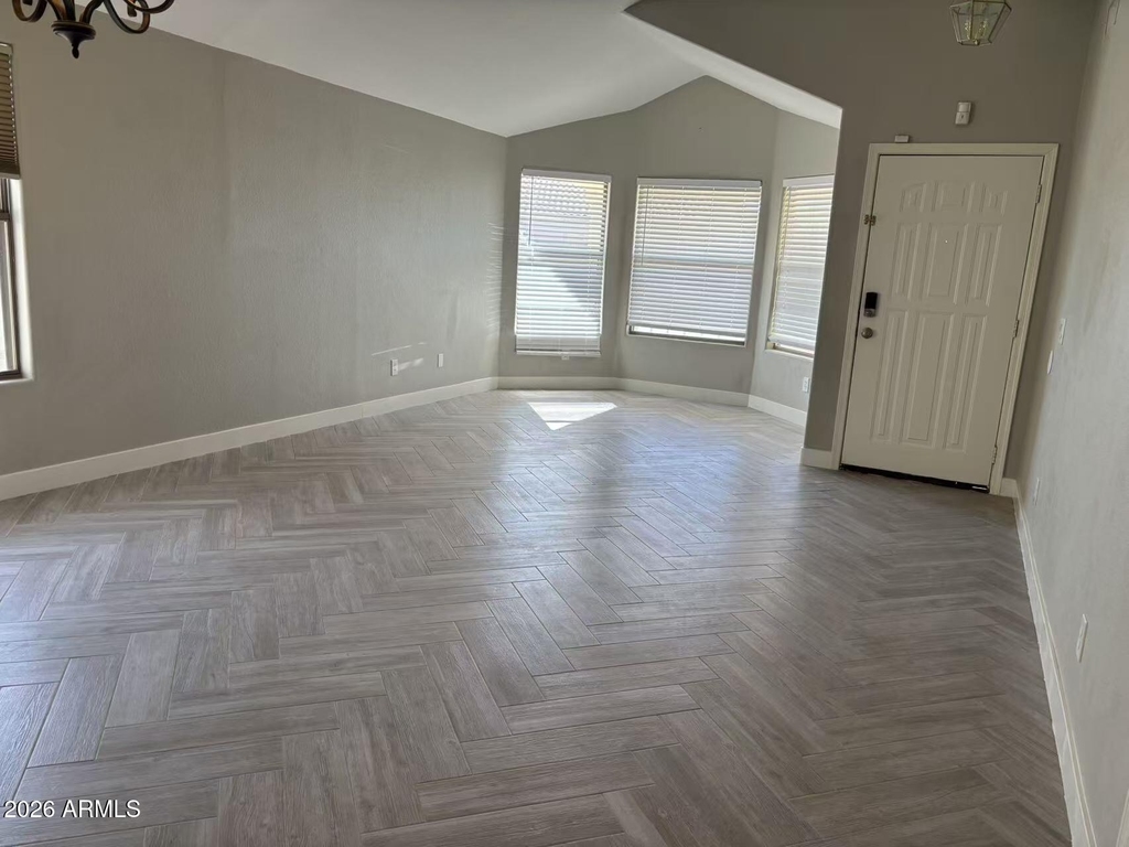 9452 E Plana Avenue - Photo 2