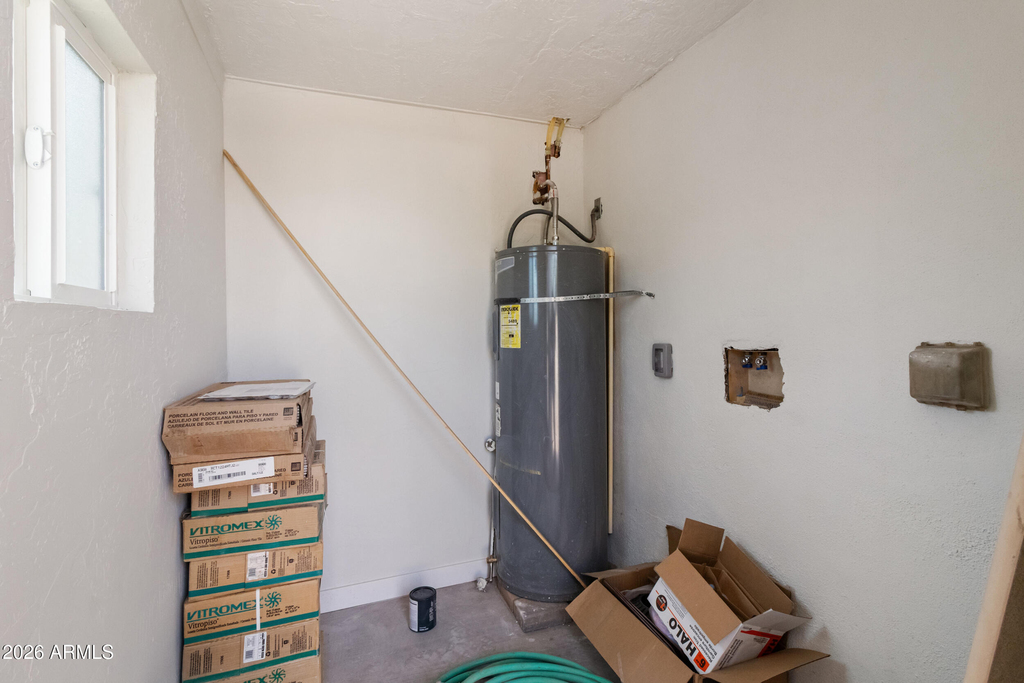327 N 20th Avenue - Photo 19