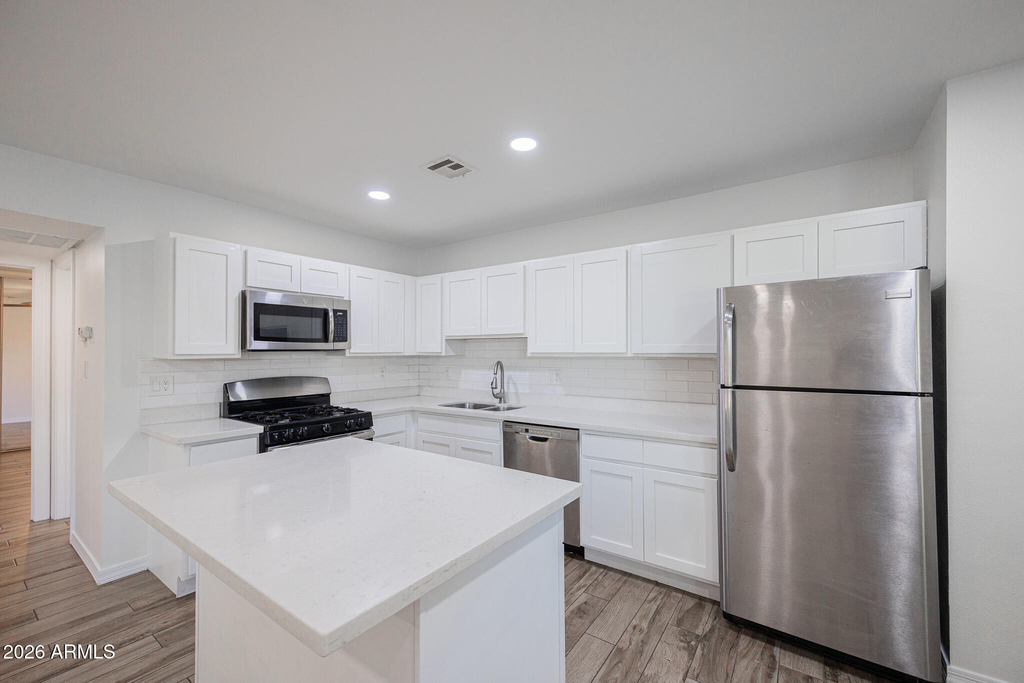 1624 E Campbell Avenue - Photo 9