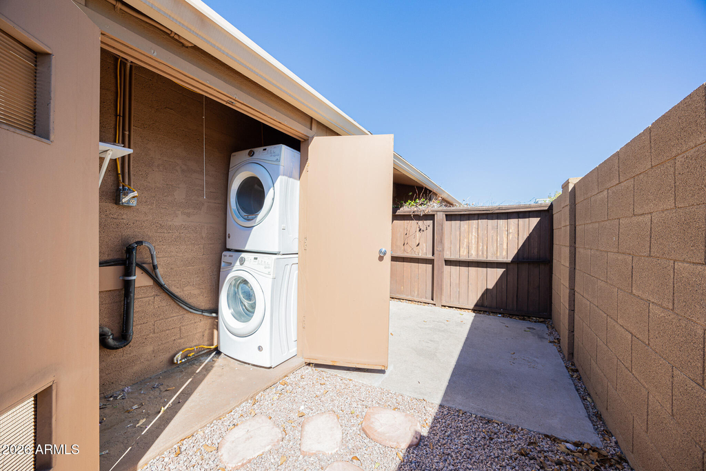 1624 E Campbell Avenue - Photo 18