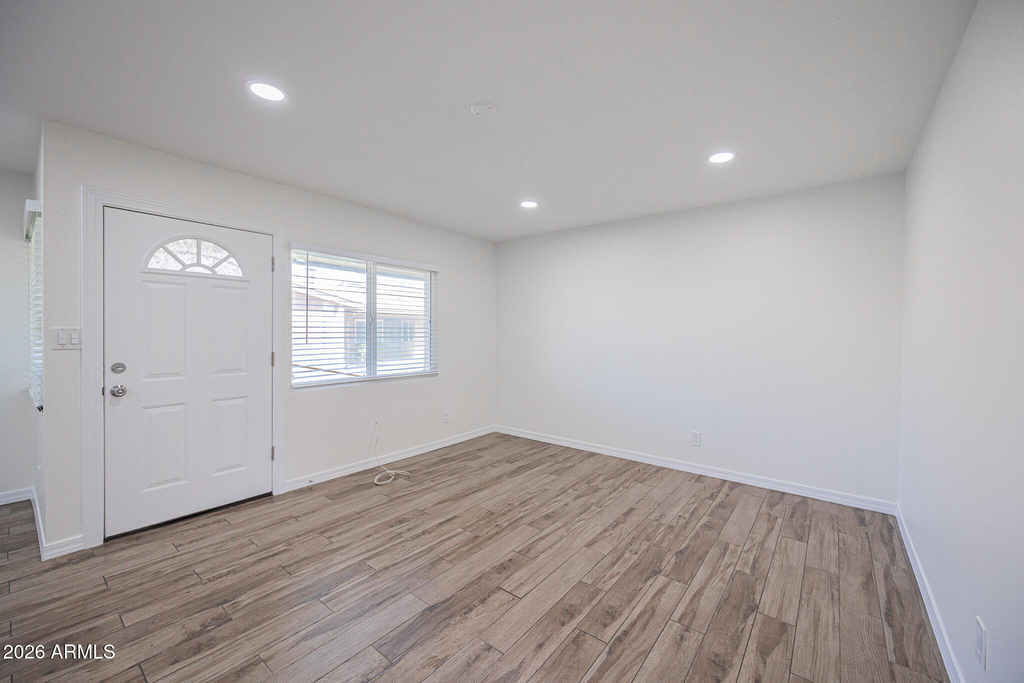 1624 E Campbell Avenue - Photo 5