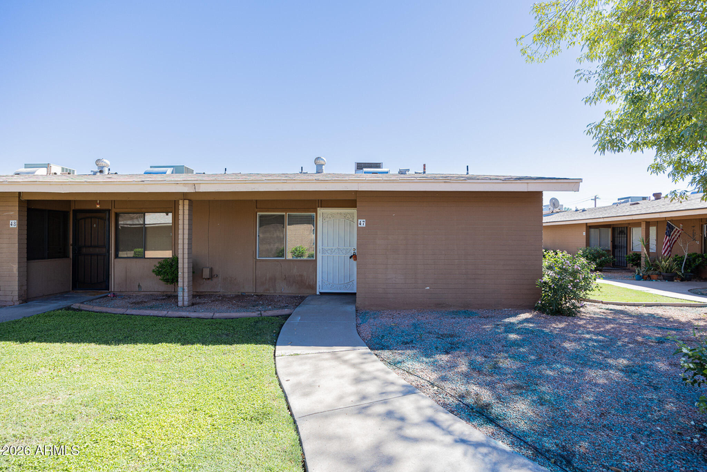 1624 E Campbell Avenue - Photo 1