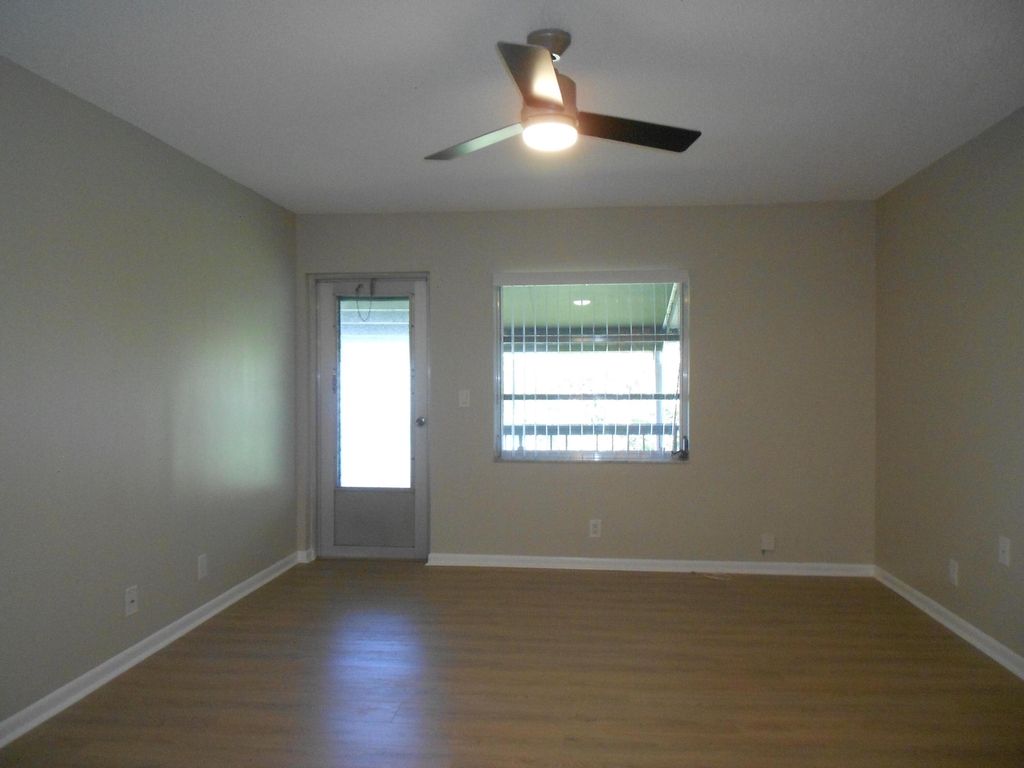 13809 Royal Palm Court - Photo 9