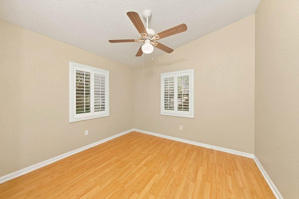 1566 Hollyhock Road - Photo 9