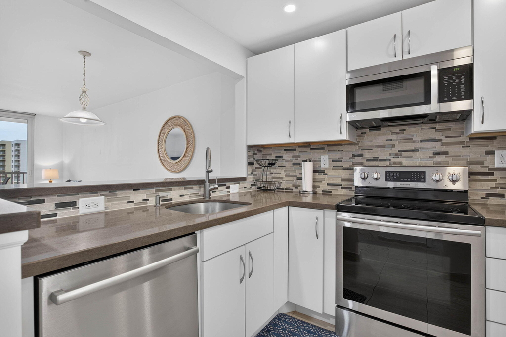 1391 S Ocean Boulevard - Photo 8