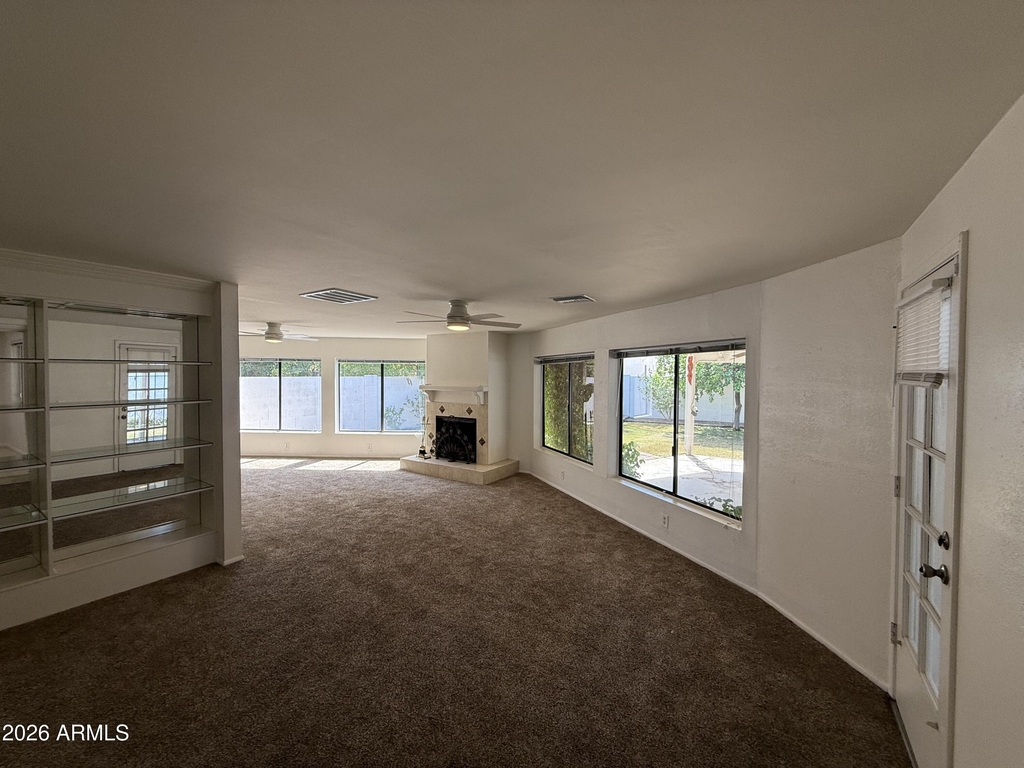 621 E Calavar Road - Photo 7