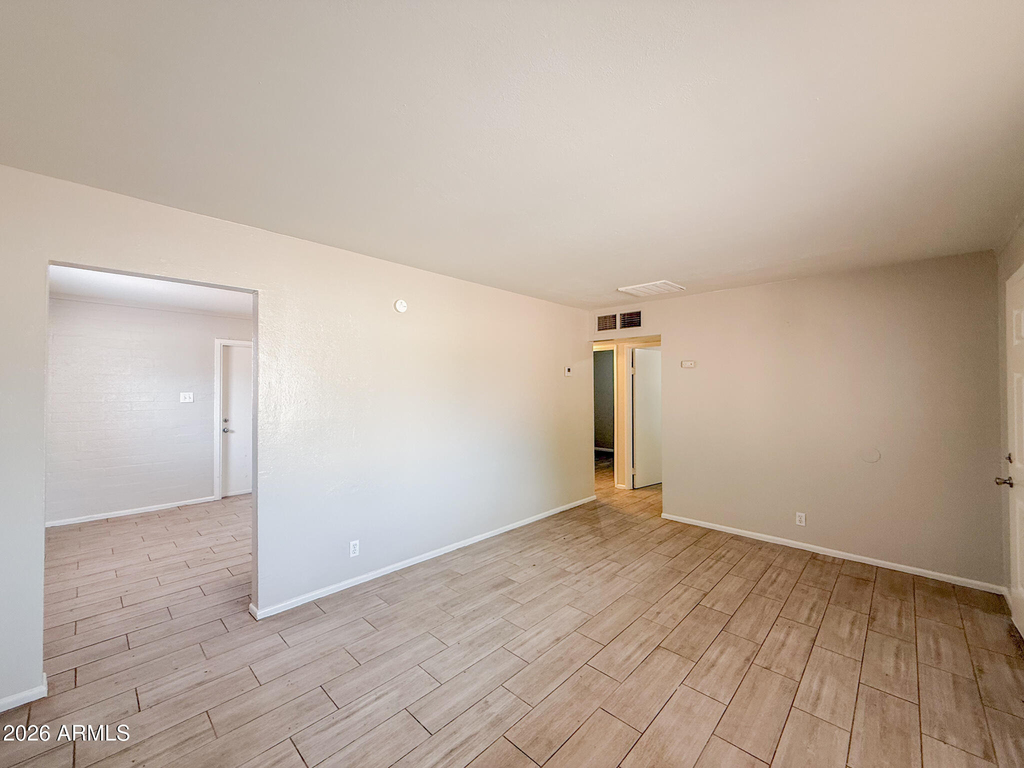 1721 E Sheridan Street - Photo 5