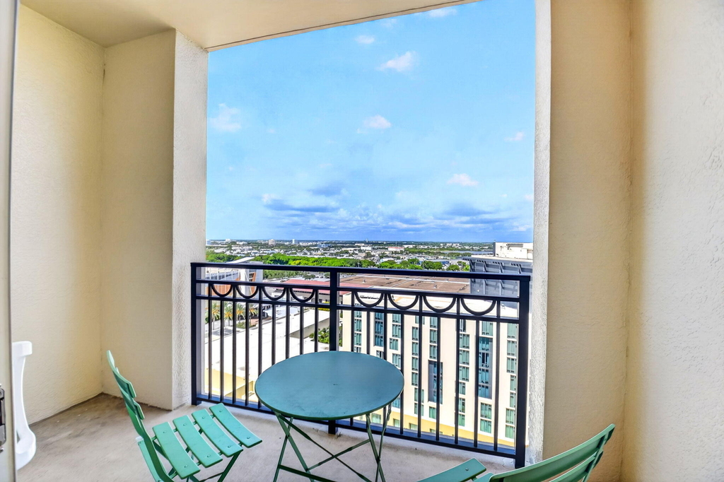 550 Okeechobee Boulevard - Photo 32