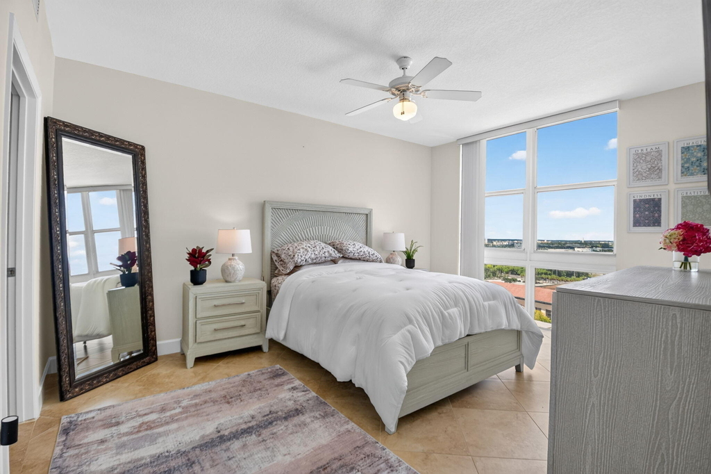 550 Okeechobee Boulevard - Photo 18