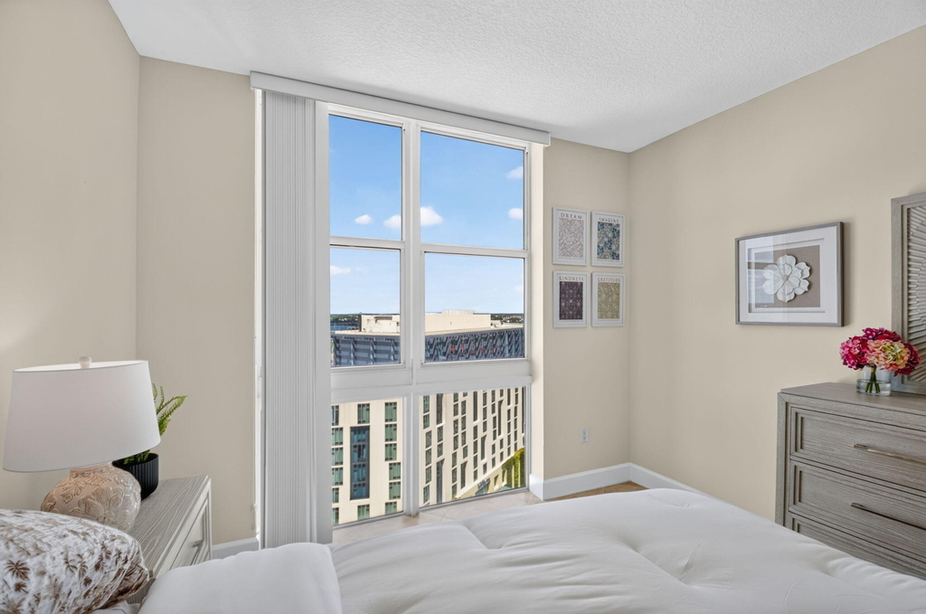550 Okeechobee Boulevard - Photo 21