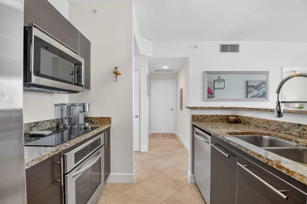 550 Okeechobee Boulevard - Photo 15