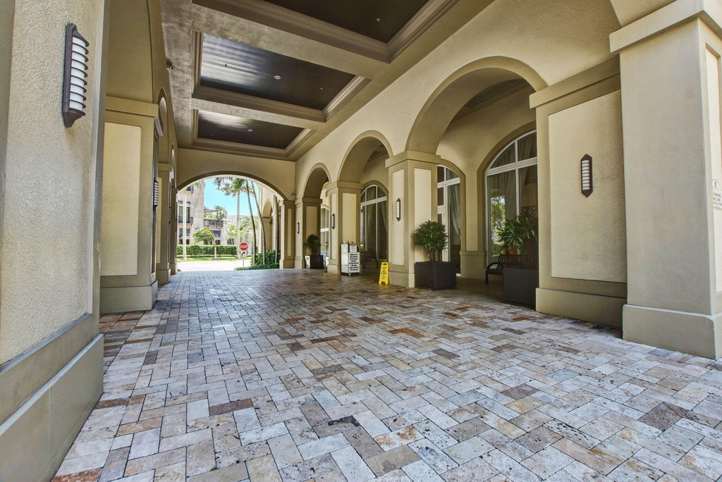 550 Okeechobee Boulevard - Photo 64