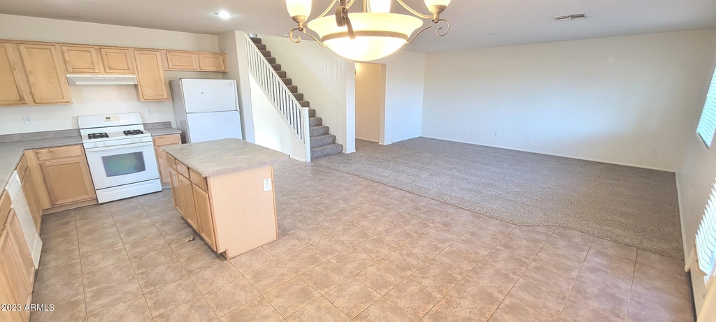 306 W Hereford Drive - Photo 6