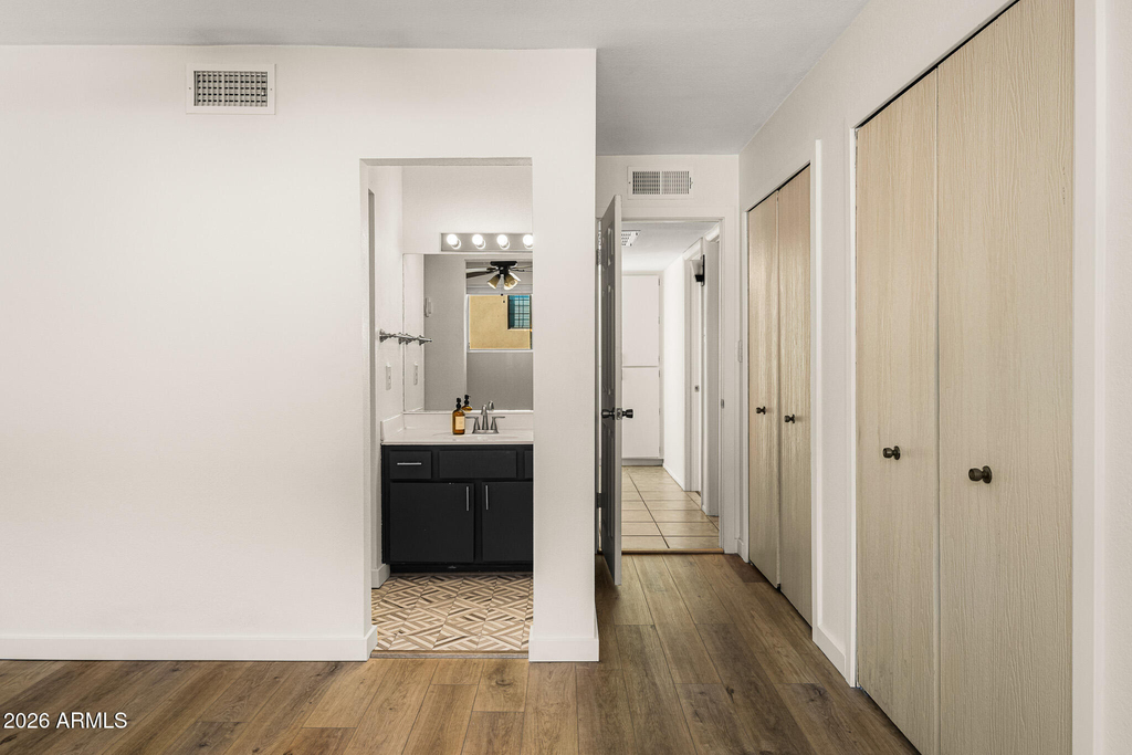 4445 N 21st Place - Photo 8