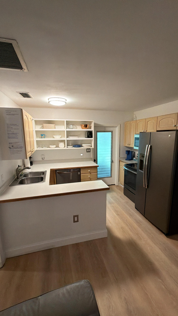 1461 5th Avenue - Photo 2