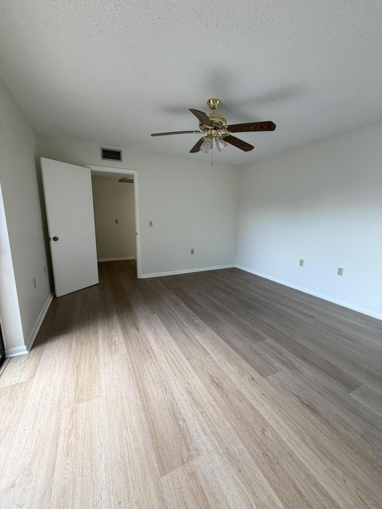 5820 Se Windsong Lane - Photo 22