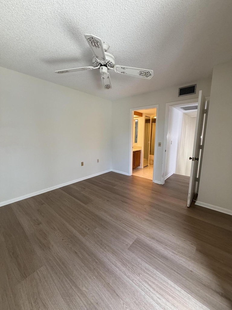 5820 Se Windsong Lane - Photo 19