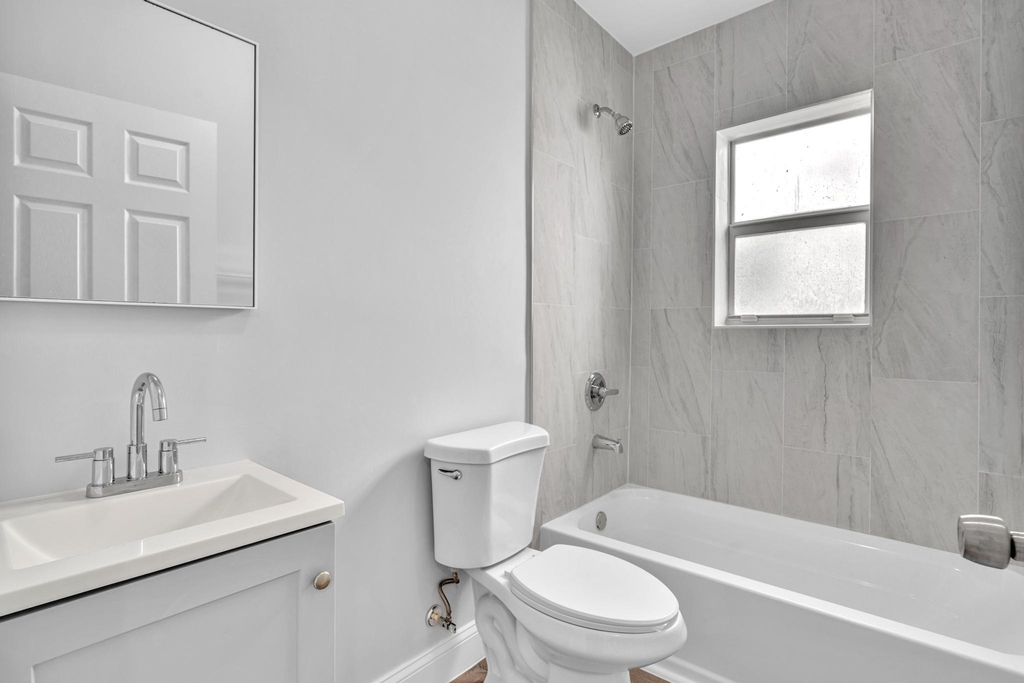 1142 Sw 4th Street - Photo 8