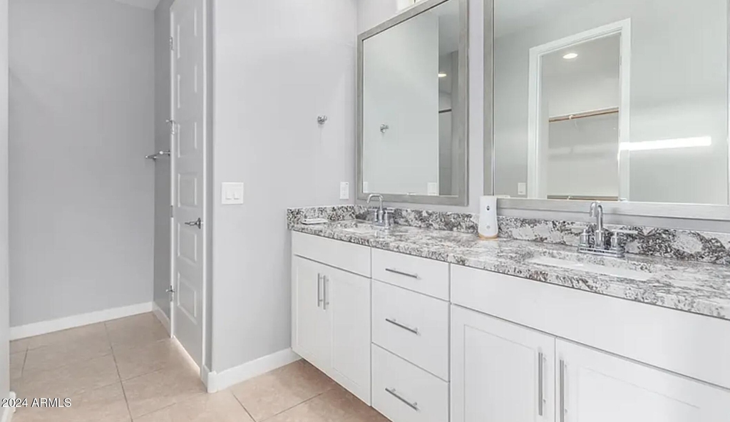9640 E Thunderbolt Avenue - Photo 12