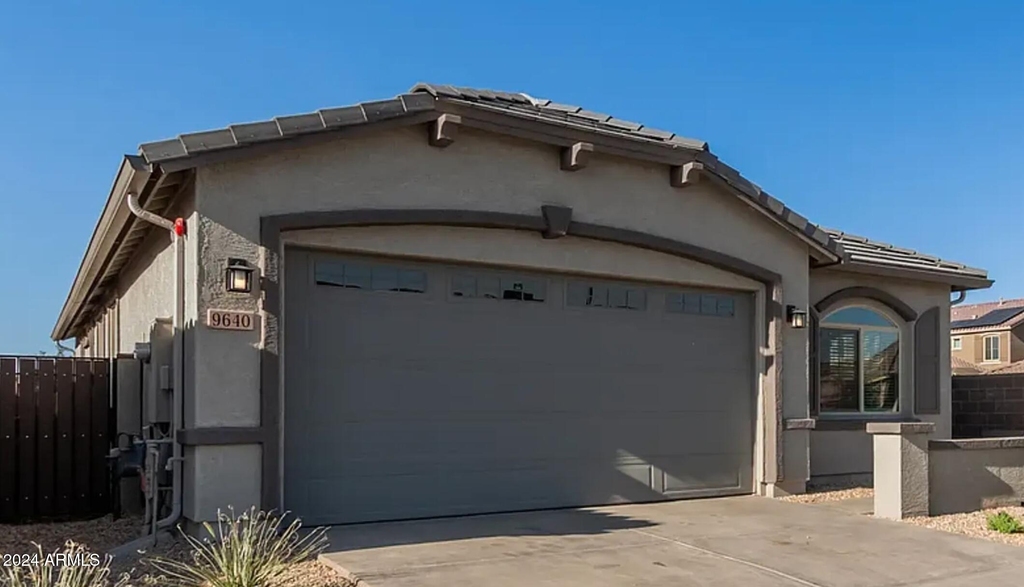 9640 E Thunderbolt Avenue - Photo 3