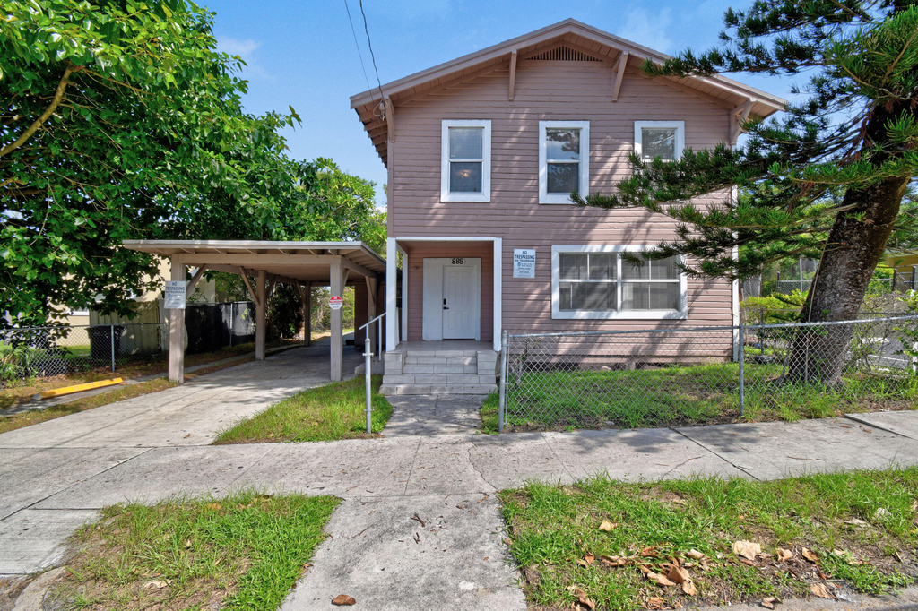 885 7th Street - Photo 0