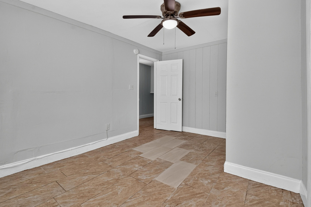 885 7th Street - Photo 16