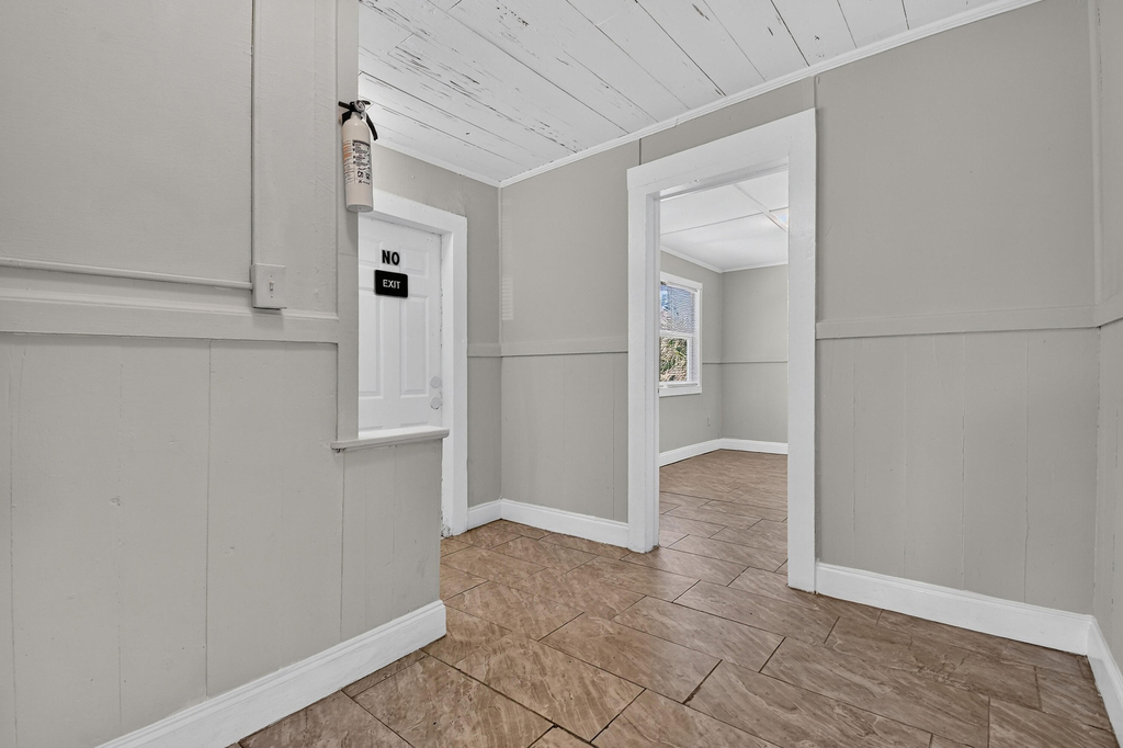 885 7th Street - Photo 22