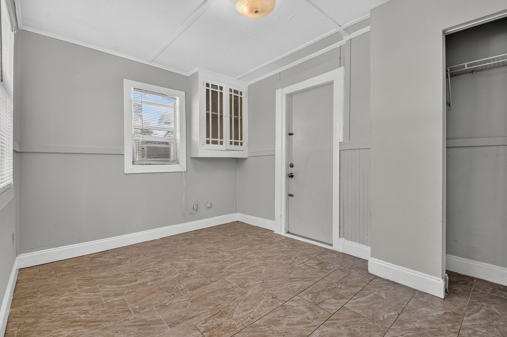 885 7th Street - Photo 28