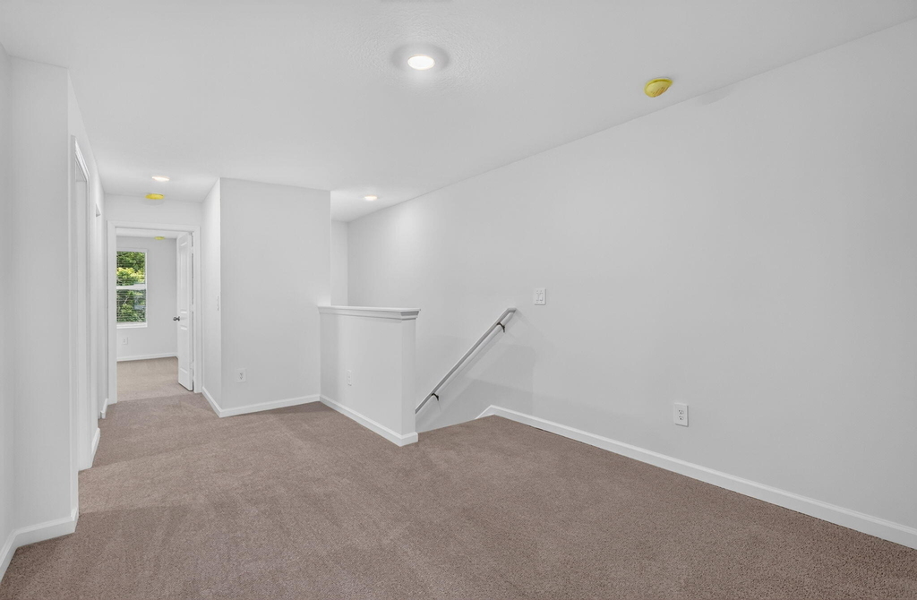 662 Salisbury Circle - Photo 11
