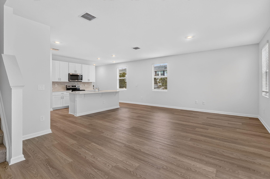 662 Salisbury Circle - Photo 8