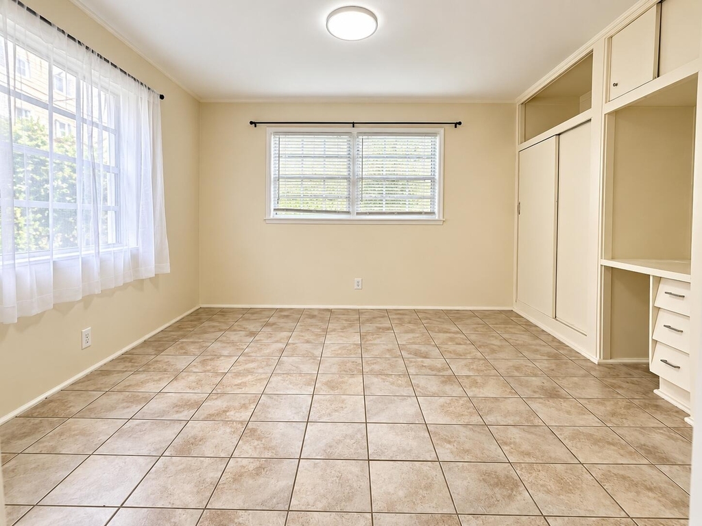 2735 Ne 9th Avenue - Photo 5