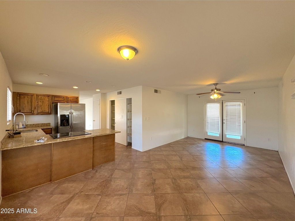 6103 S College Avenue - Photo 3