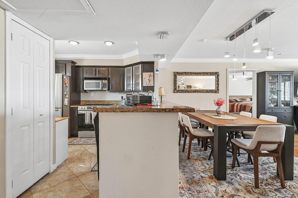 1501 E Broward Boulevard - Photo 5