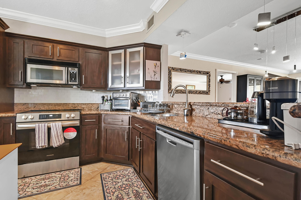 1501 E Broward Boulevard - Photo 6