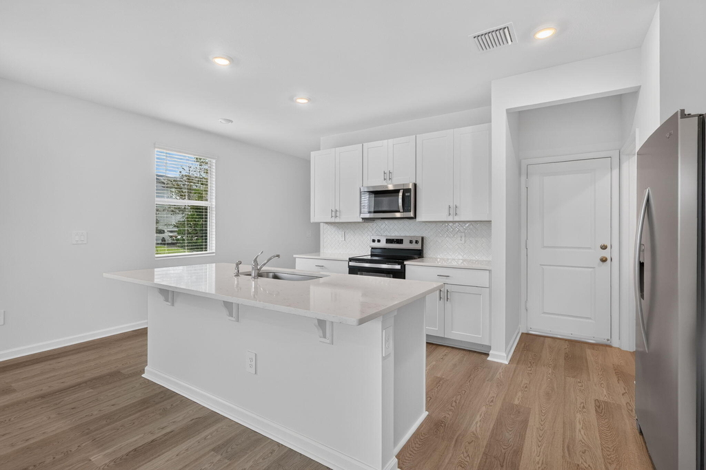 663 Salisbury Circle - Photo 5