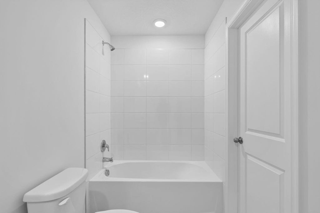 663 Salisbury Circle - Photo 18