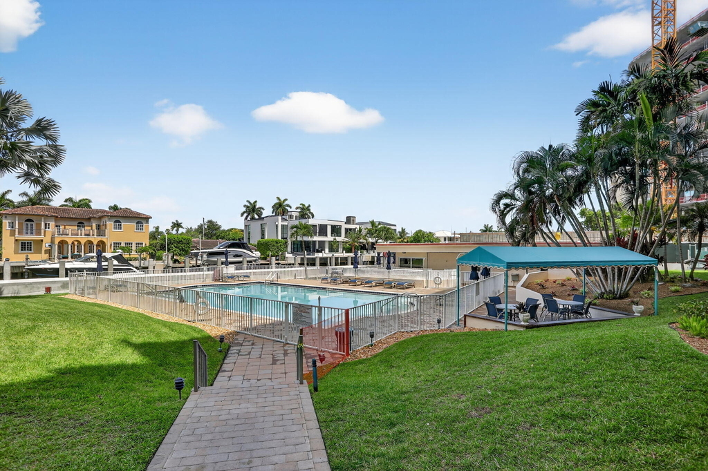 1391 S Ocean Boulevard - Photo 30