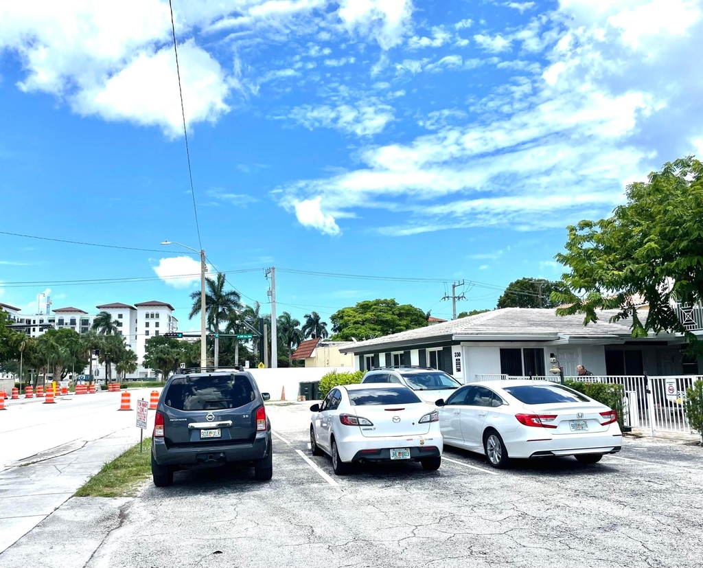 330 W Camino Real - Photo 4