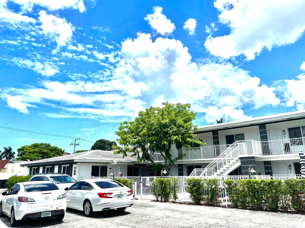 330 W Camino Real - Photo 3
