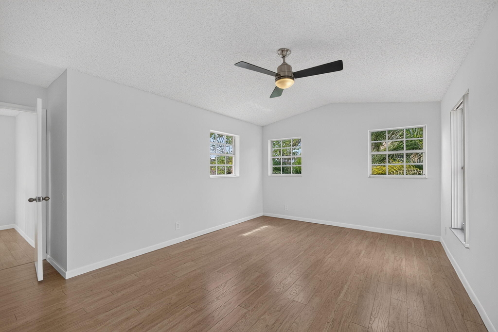 1120 Lake Shore Drive - Photo 19