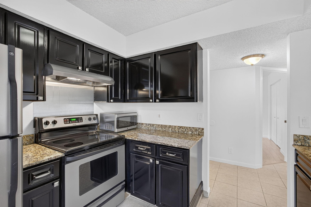1120 Lake Shore Drive - Photo 4