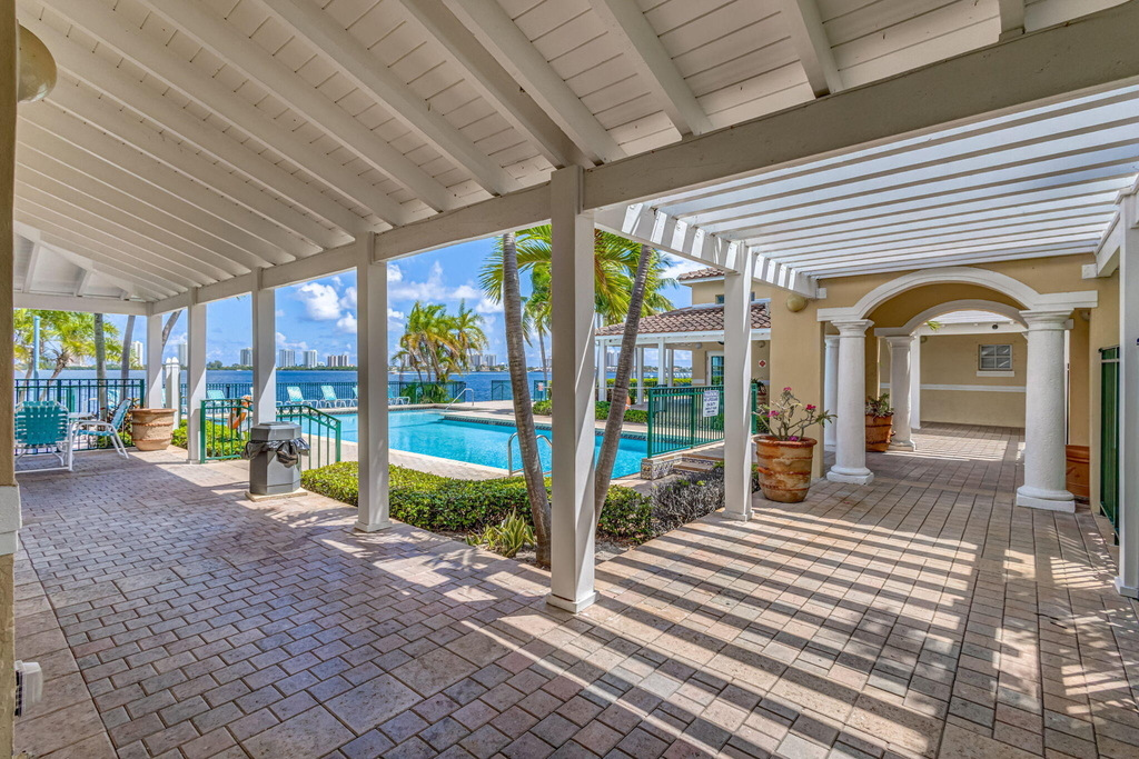 1120 Lake Shore Drive - Photo 43