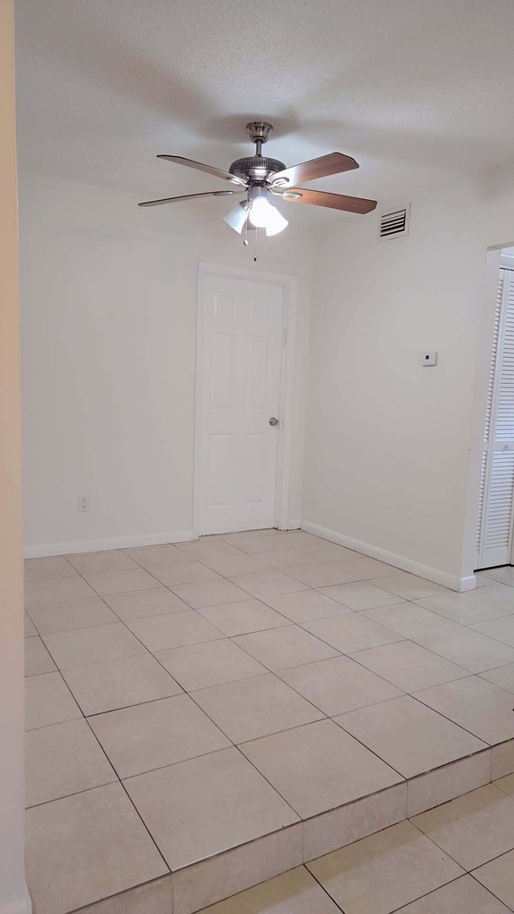 2521 Sw 58th Manor - Photo 20