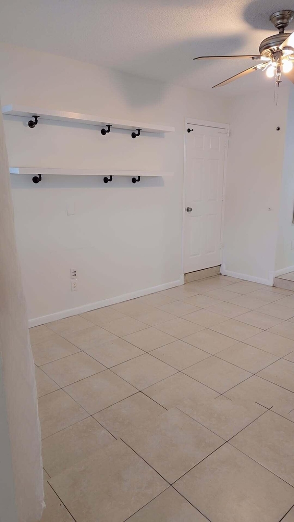 2521 Sw 58th Manor - Photo 5