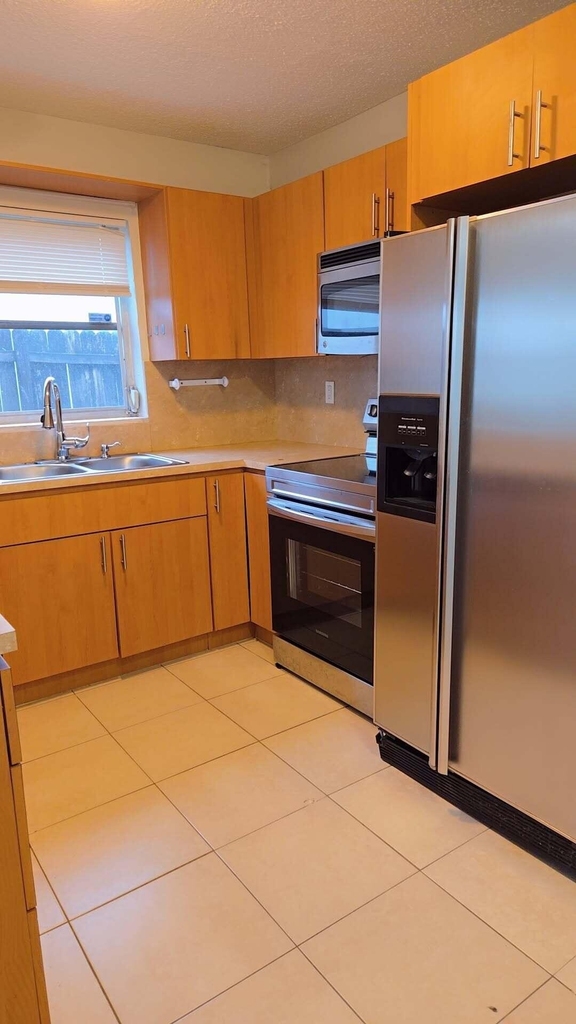 2521 Sw 58th Manor - Photo 7