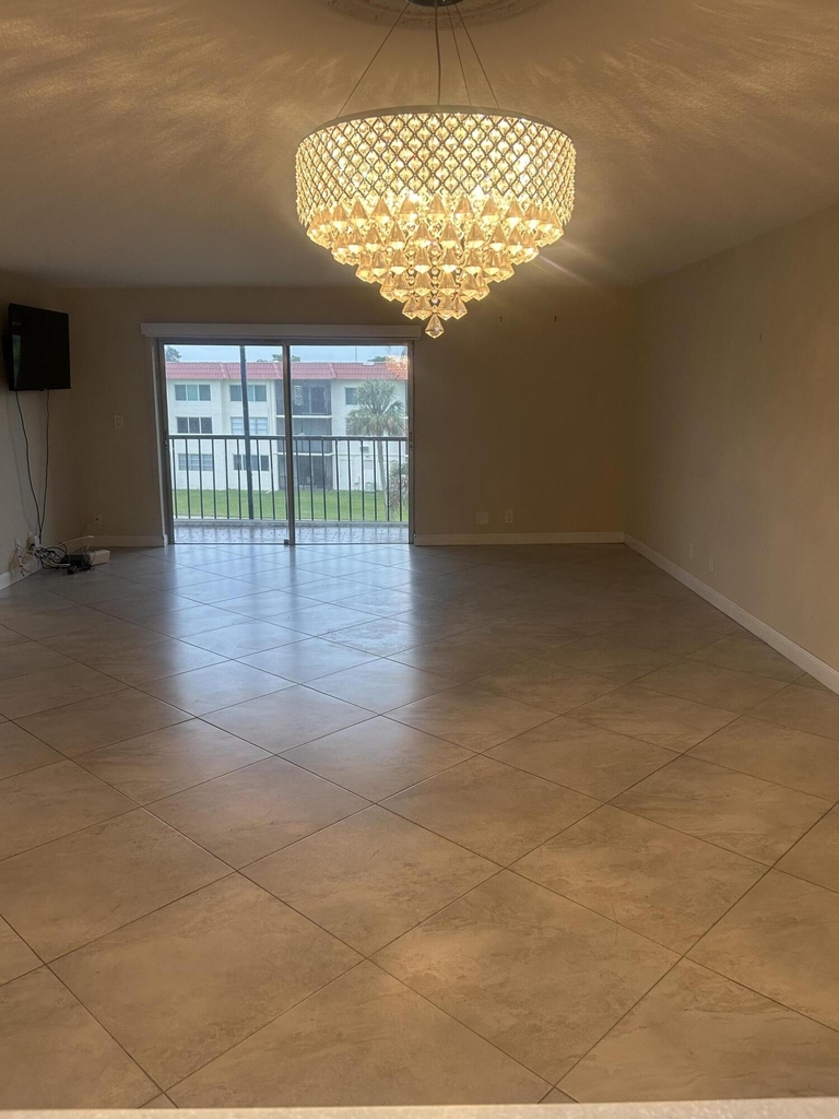 291 S Hollybrook Drive - Photo 5