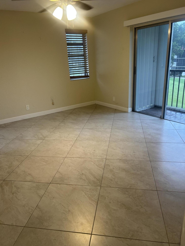 291 S Hollybrook Drive - Photo 10